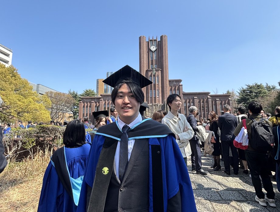 東京大学の学位授与式にて